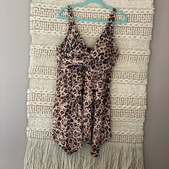 NWOT swim dress adjustable straps. Size 20 - Picture 1 of 4